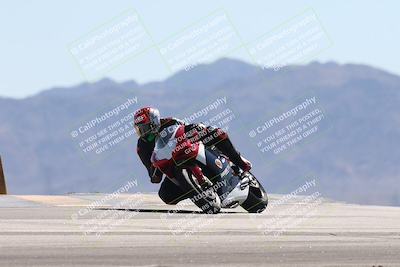 media/Oct-13-2025-Moto Forza (Mon) [[a66d839500]]/3-B Group/Session 4 (Turn 9)/